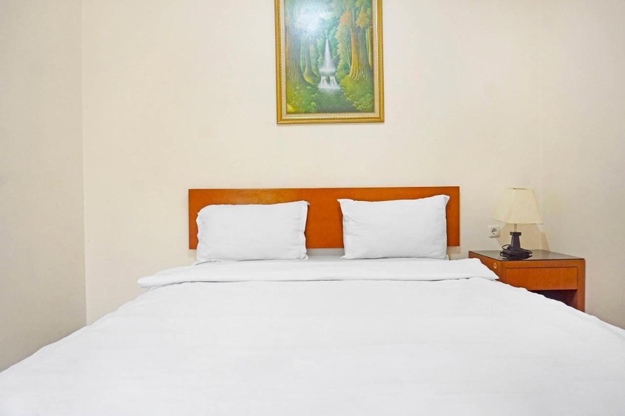 Collection O 91380 Golden Mansion Hotell Jakarta Eksteriør bilde