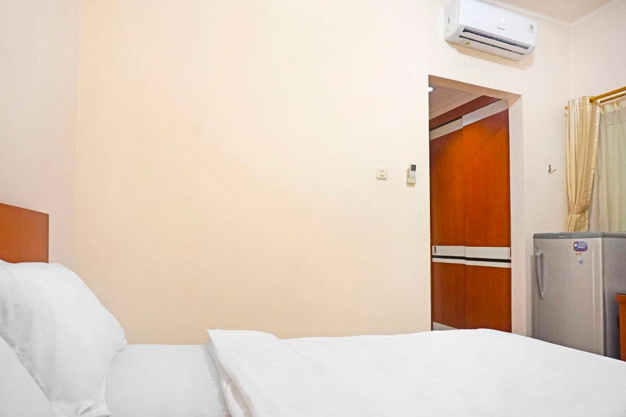 Collection O 91380 Golden Mansion Hotell Jakarta Eksteriør bilde
