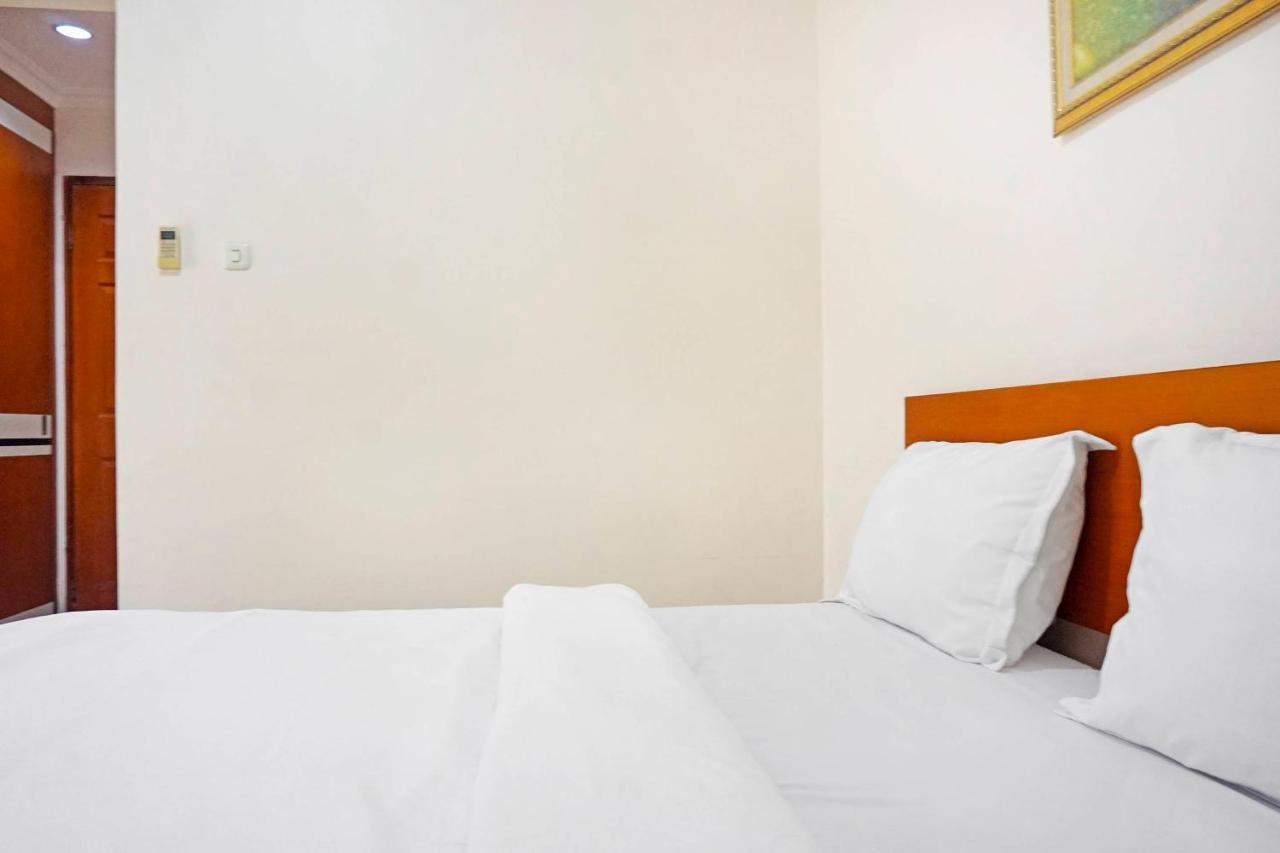 Collection O 91380 Golden Mansion Hotell Jakarta Eksteriør bilde