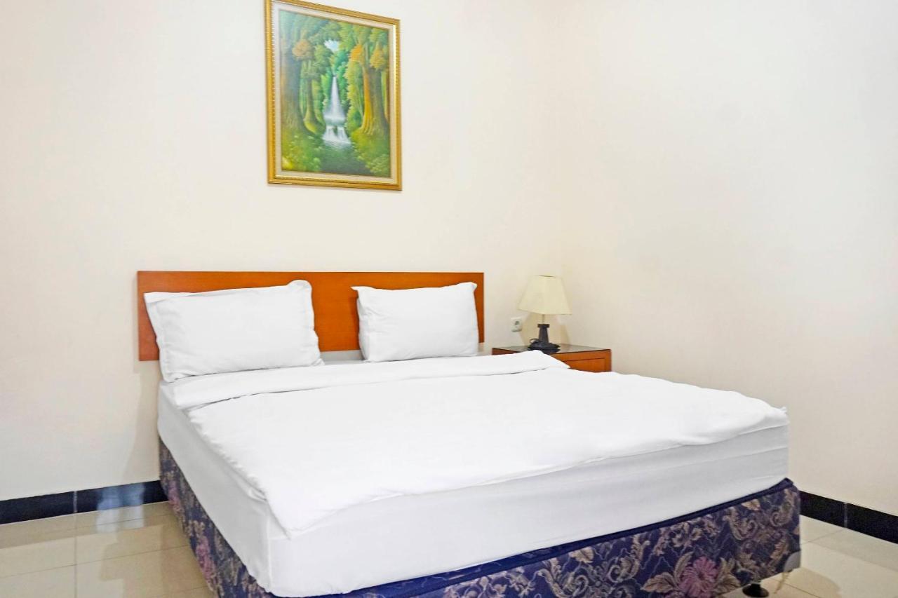 Collection O 91380 Golden Mansion Hotell Jakarta Eksteriør bilde