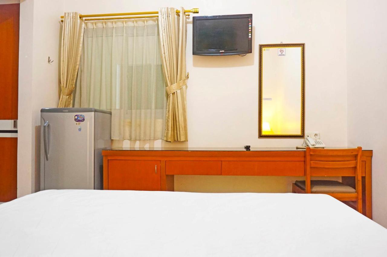 Collection O 91380 Golden Mansion Hotell Jakarta Eksteriør bilde